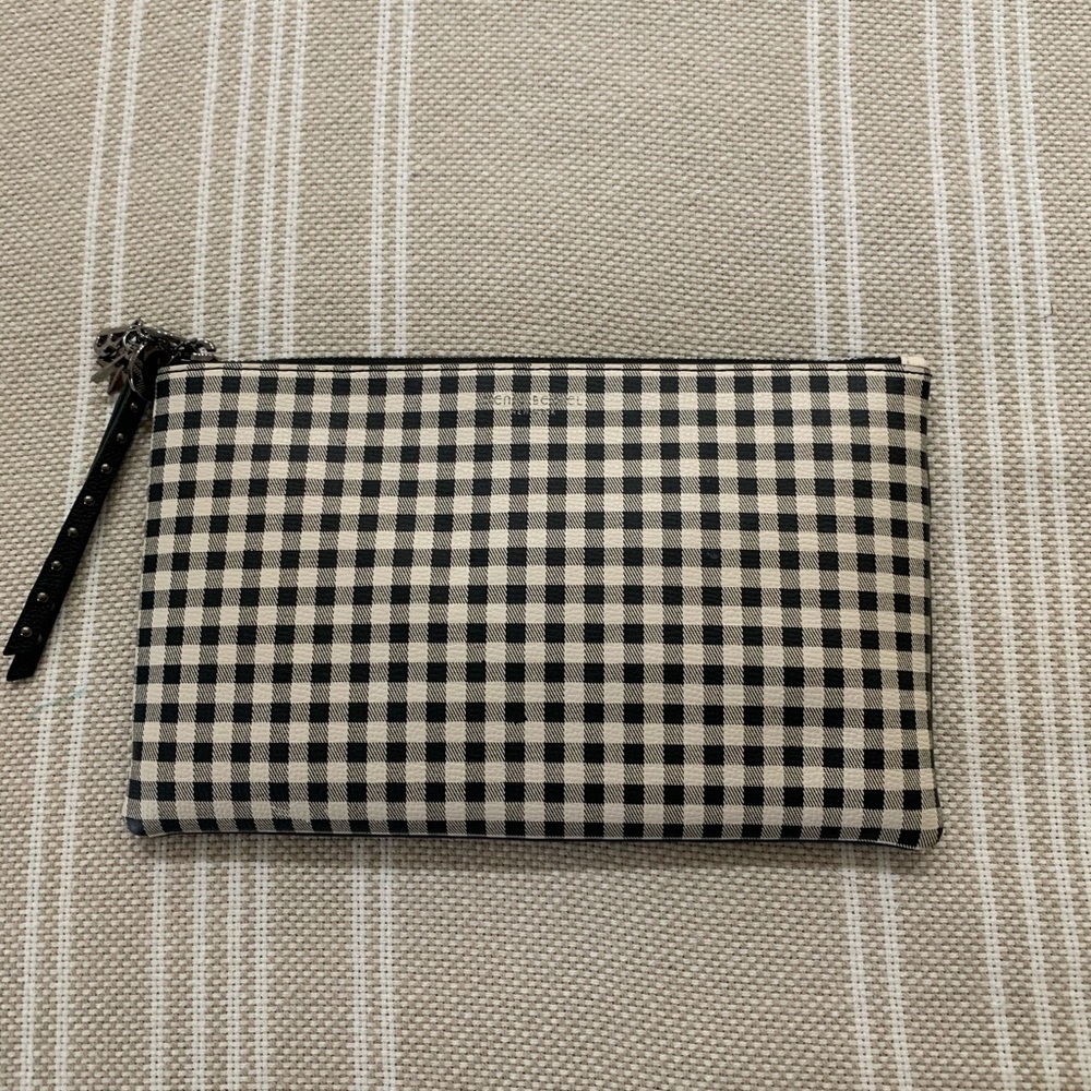Henri Bendel wristlet